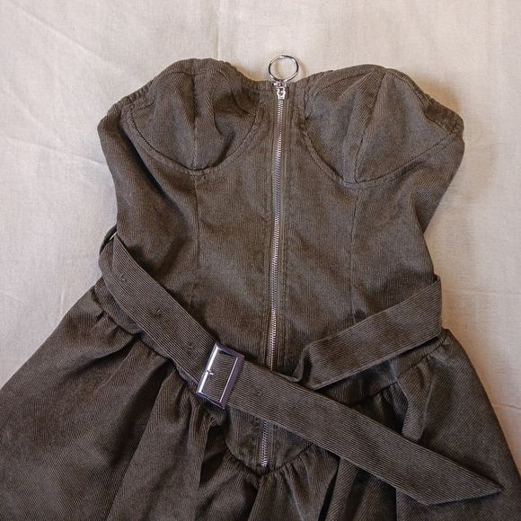 Elegant Brown Strapless Jumpsuit - Picture 2 of 3